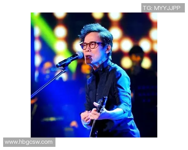 深圳篮球队的反击革新之路:从困境到辉煌的蜕变与启示